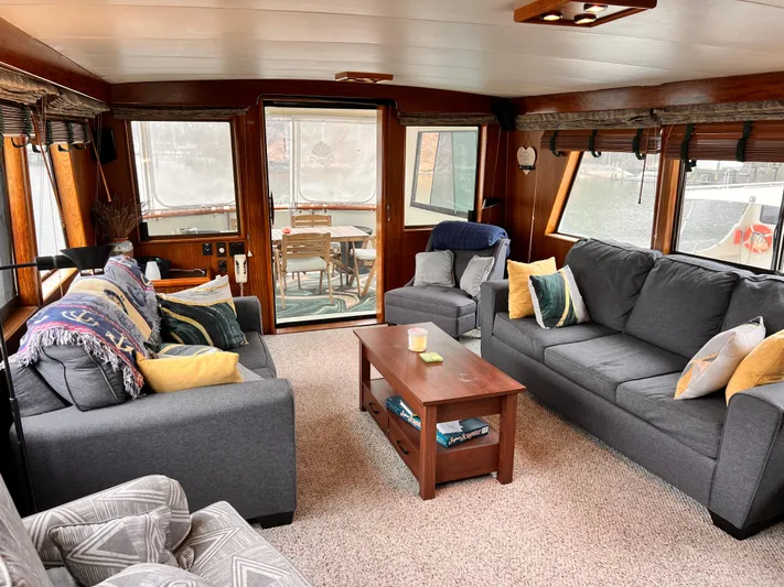 Southern Comfort Yacht Photos Pics 