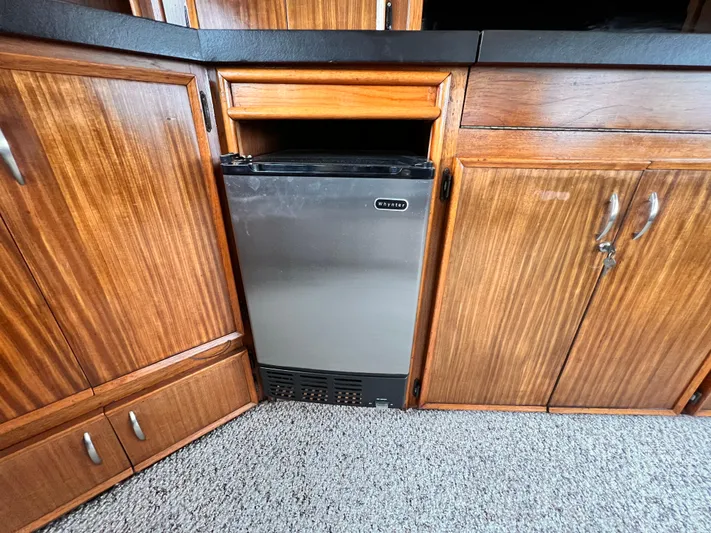 Southern Comfort Yacht Photos Pics 