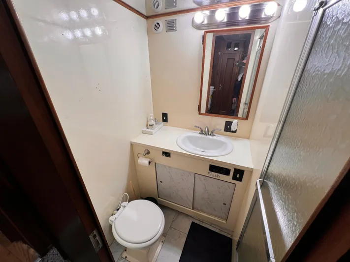 Southern Comfort Yacht Photos Pics 