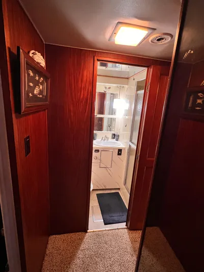 Southern Comfort Yacht Photos Pics 