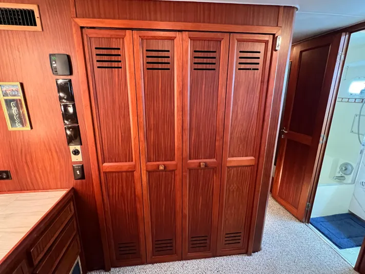 Southern Comfort Yacht Photos Pics 