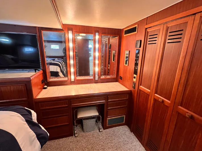Southern Comfort Yacht Photos Pics 