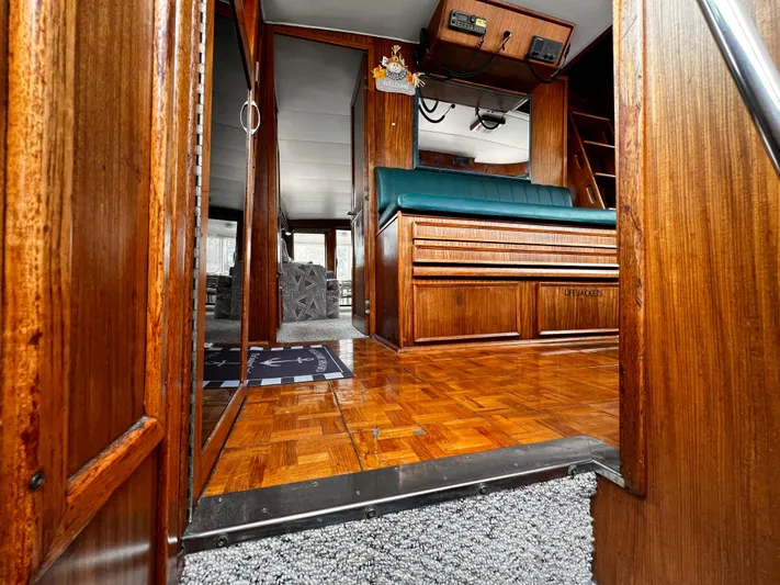 Southern Comfort Yacht Photos Pics 