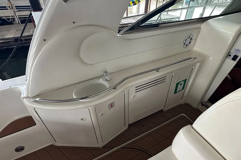 Happily Blended II Yacht Photos Pics 