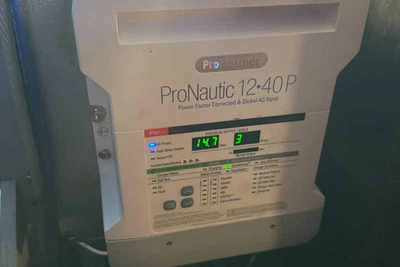 Happily Blended II Yacht Photos Pics 