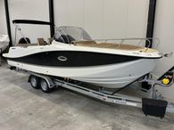 2023 Quicksilver 755 Activ Sundeck inclusief Mercury F250 V-8 XL DS