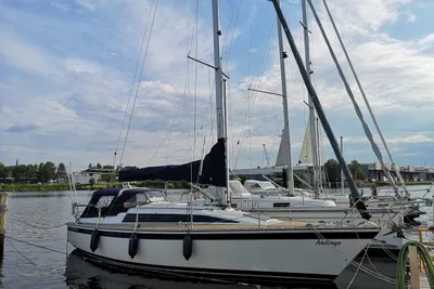 1986 Friendship 33