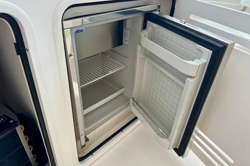 Life Is Good Today Yacht Photos Pics Sea Ray 48 LIFE IS GOOD TODAY - Bridge Fridge