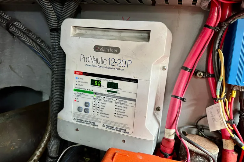 Life Is Good Today Yacht Photos Pics Sea Ray 48 LIFE IS GOOD TODAY - Battery Charger