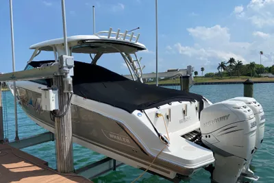 Boston Whaler 320 Vantage