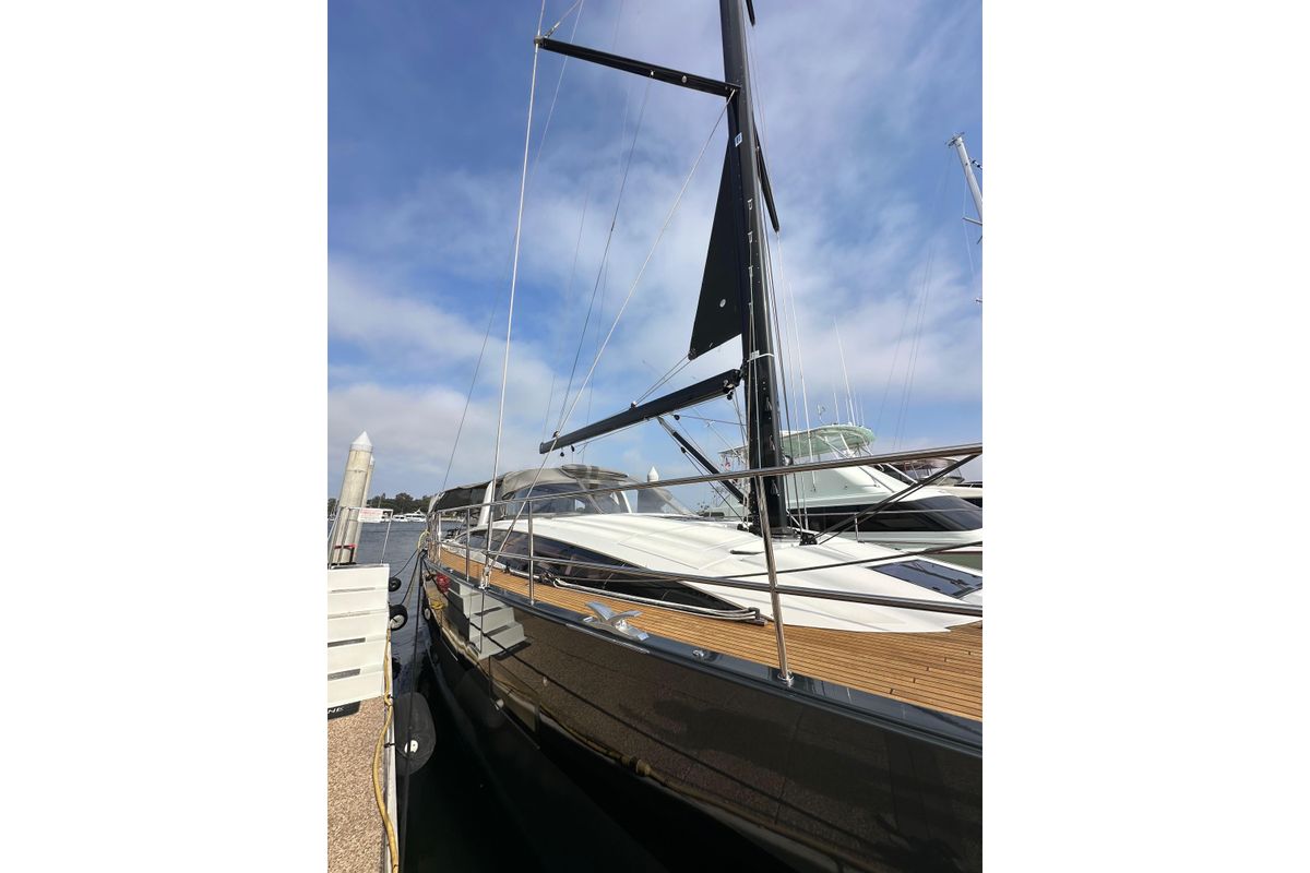2017 Jeanneau 64 