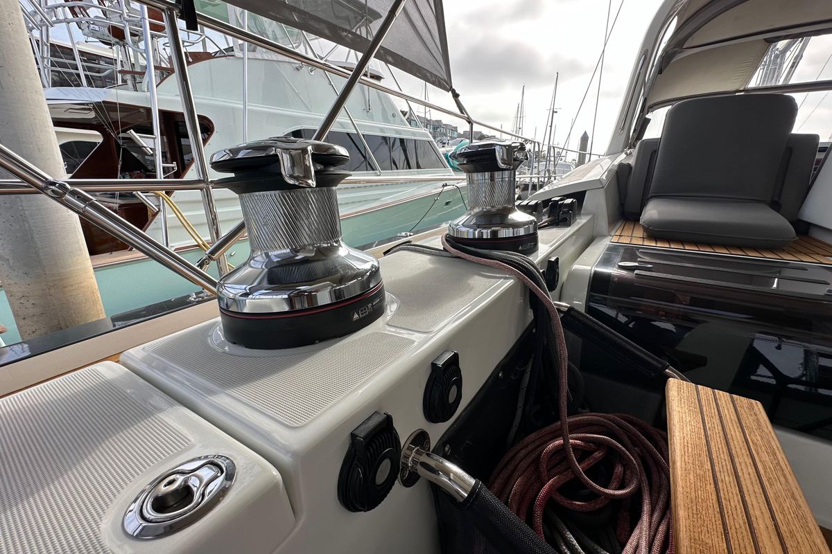 2017 Jeanneau 64 