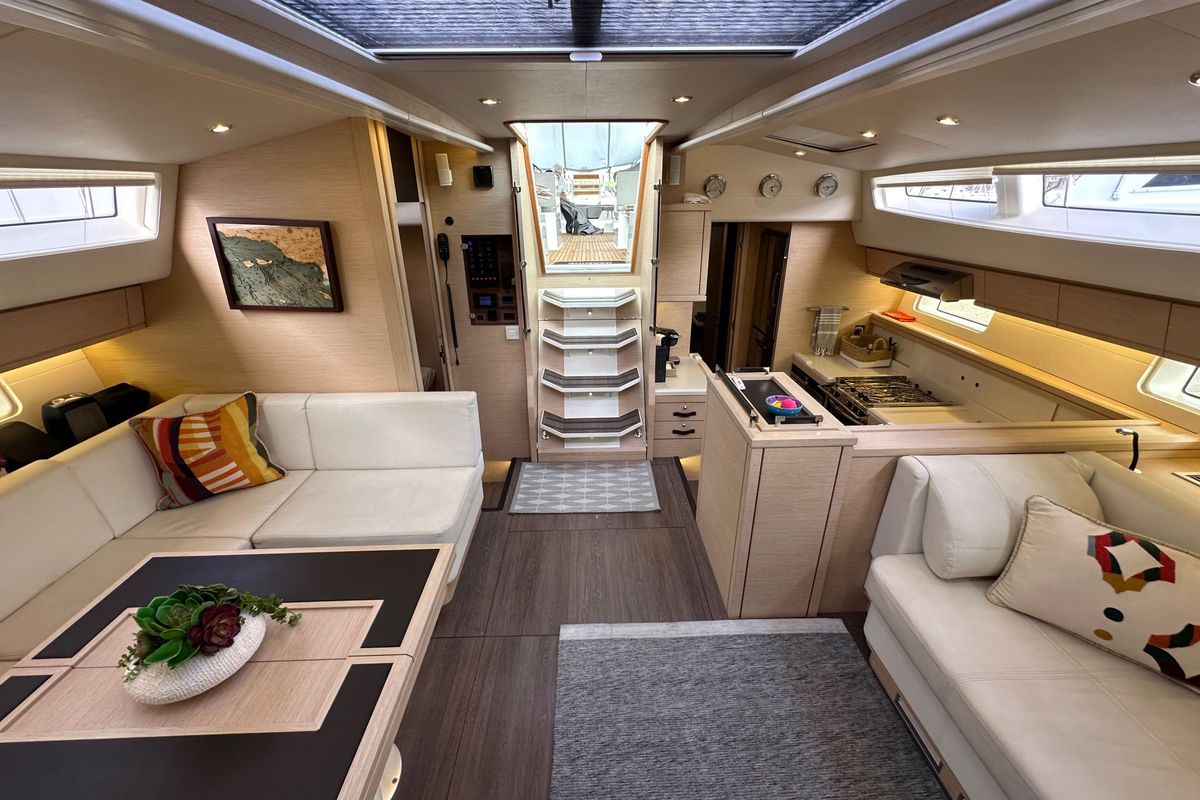 2017 Jeanneau 64 