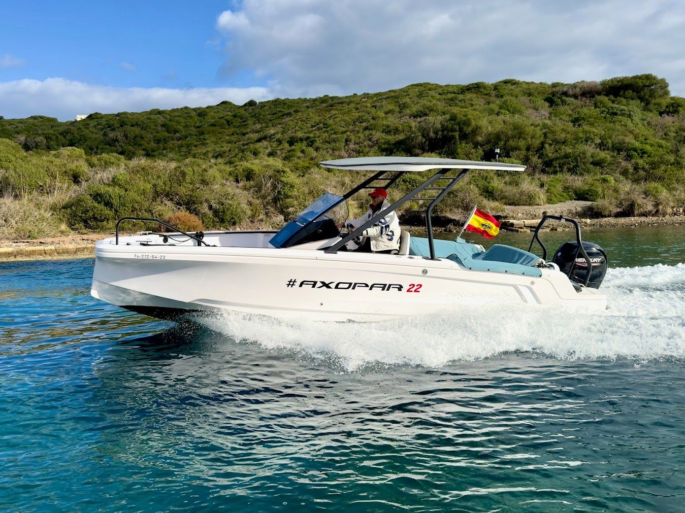 2022 Axopar 22 T-Top