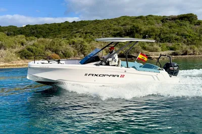 2022 Axopar 22 T-Top