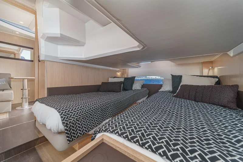 Bag Secured Yacht Photos Pics 