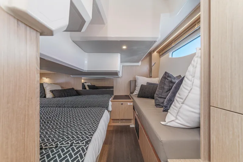 Bag Secured Yacht Photos Pics 