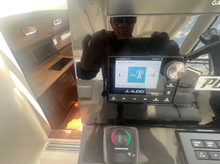  Yacht Photos Pics 2023 PURSUIT 355 OS - Image 18