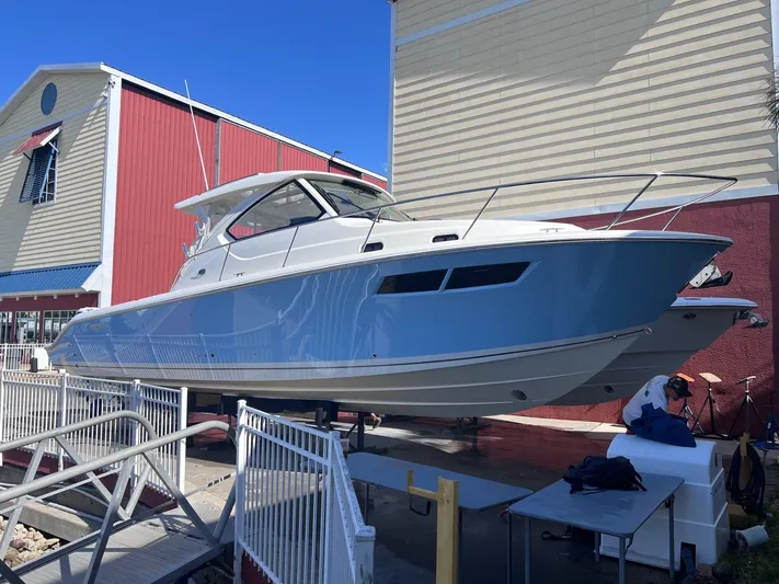  Yacht Photos Pics 2023 Pursuit 355 Os - Image 1