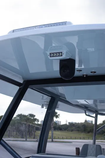  Yacht Photos Pics 2026 Front Runner 43 Catamaran roof with mounted light and speaker system.