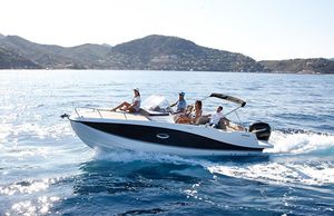 2023 Quicksilver 755 Activ Sundeck inclusief Mercury F175 V-6