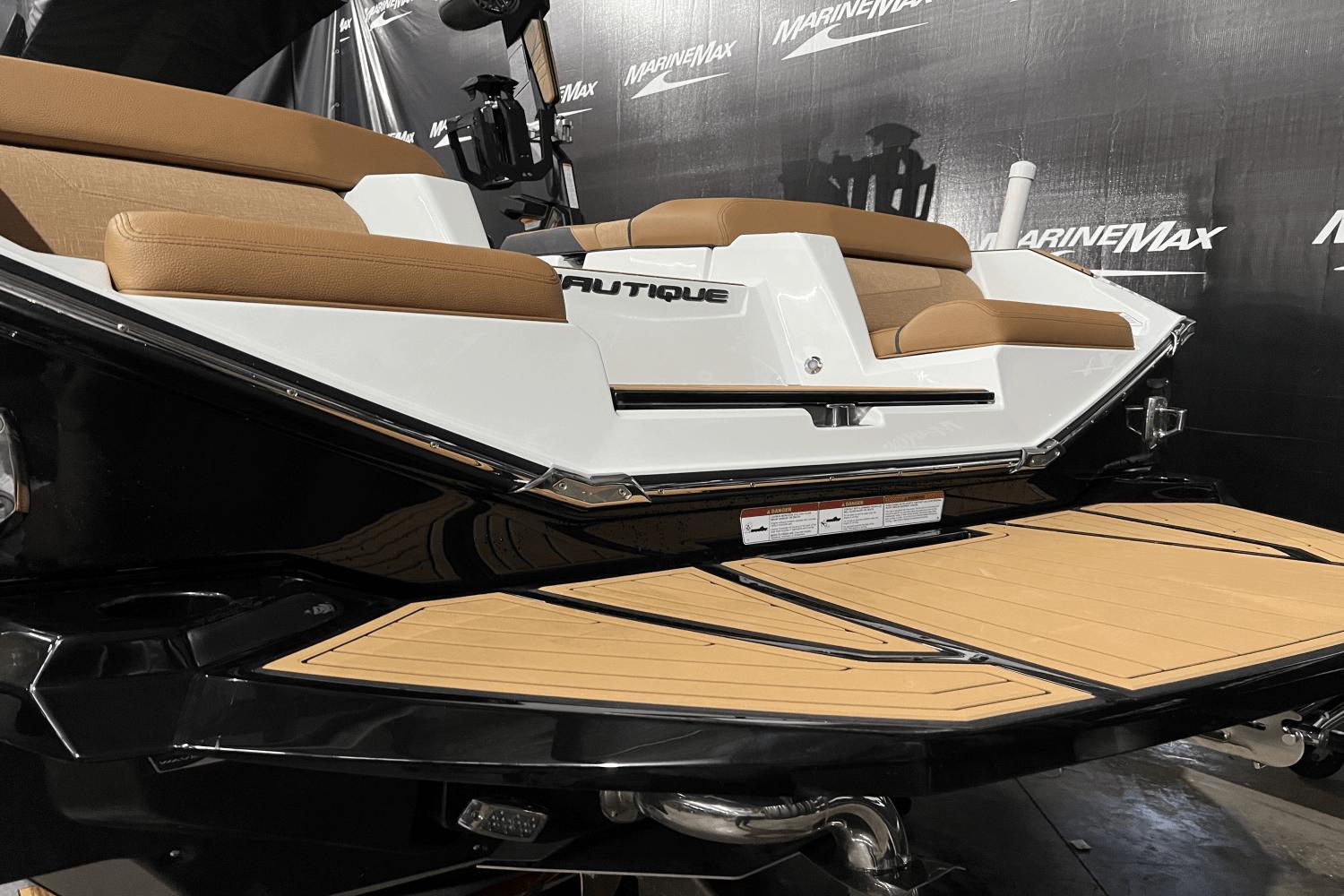 2011 Regal 2500 For Sale at MarineMax Rogers, MN 