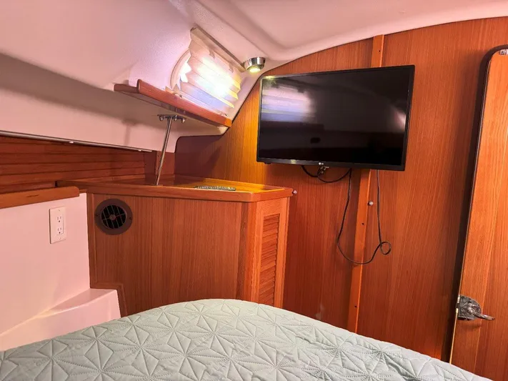 Silken Raider Yacht Photos Pics 