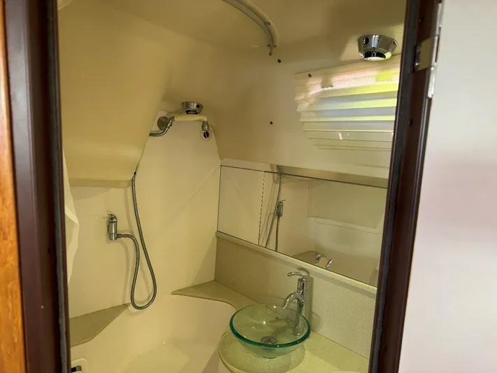 Silken Raider Yacht Photos Pics 