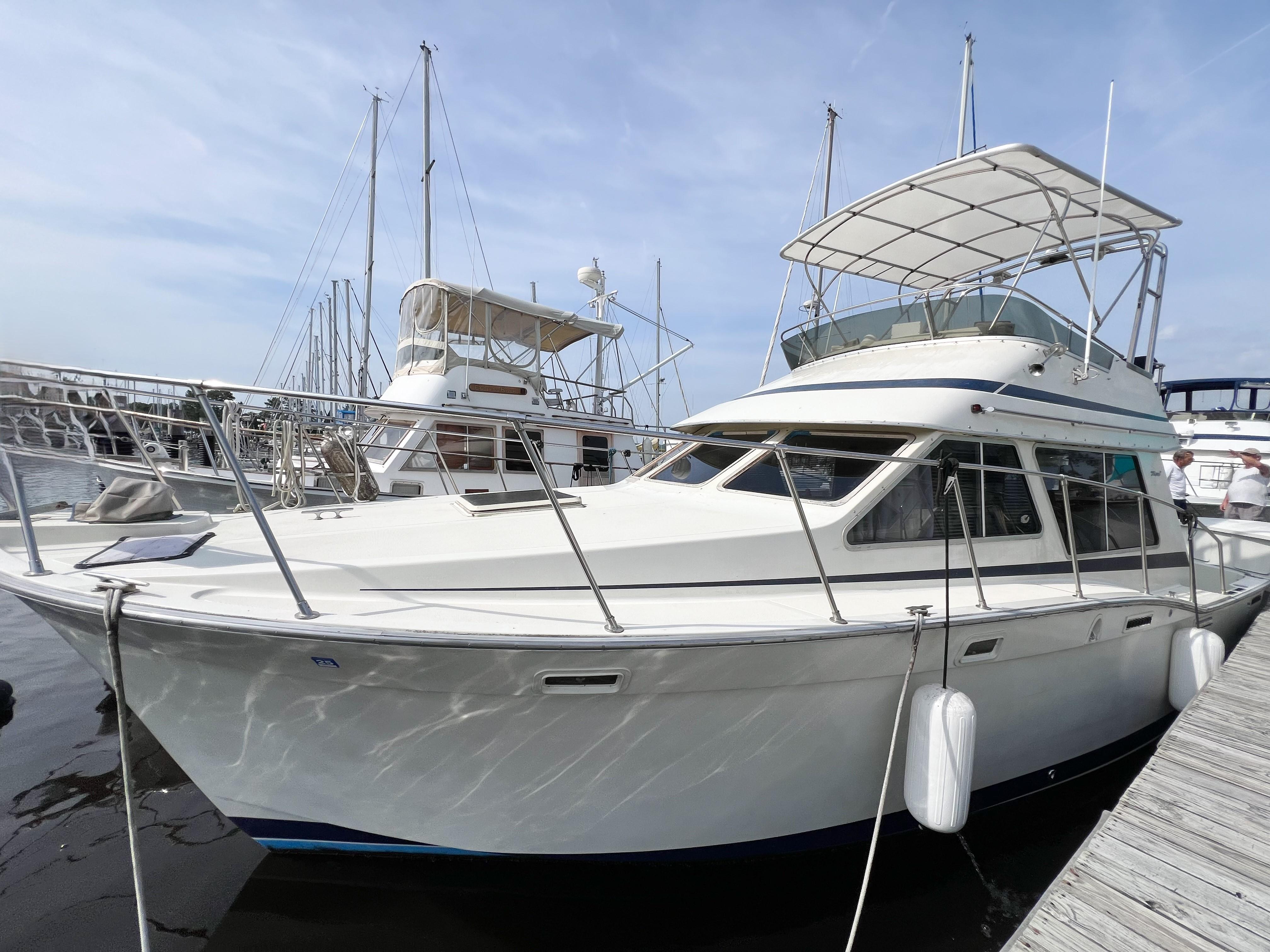 1987 Tollycraft 34 Sport Sedan Trawler for sale - YachtWorld