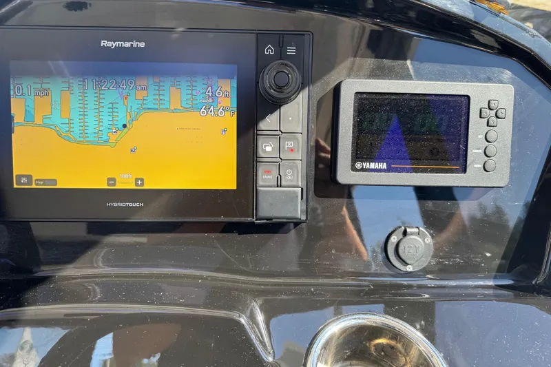  Yacht Photos Pics Dashboard of 2017 Jeanneau 895 Offshore with Raymarine and Yamaha displays.