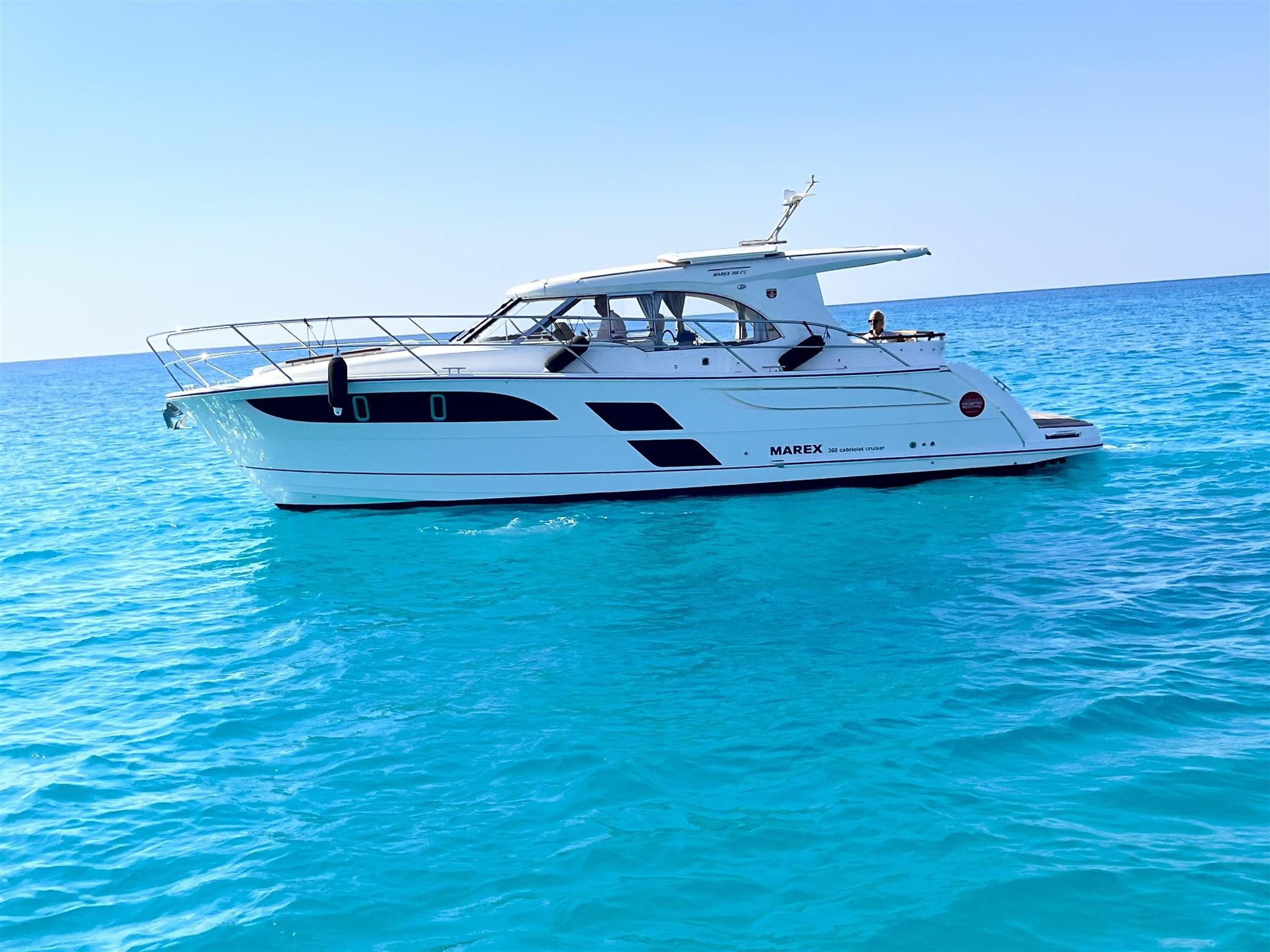 2024 Marex 360 Cabriolet Cruiser Express Cruiser for sale - YachtWorld