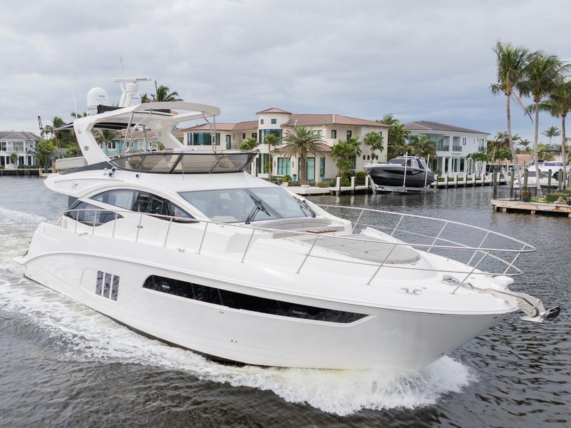 2017 Sea Ray Flybridge