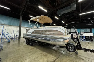 Berkshire Pontoon