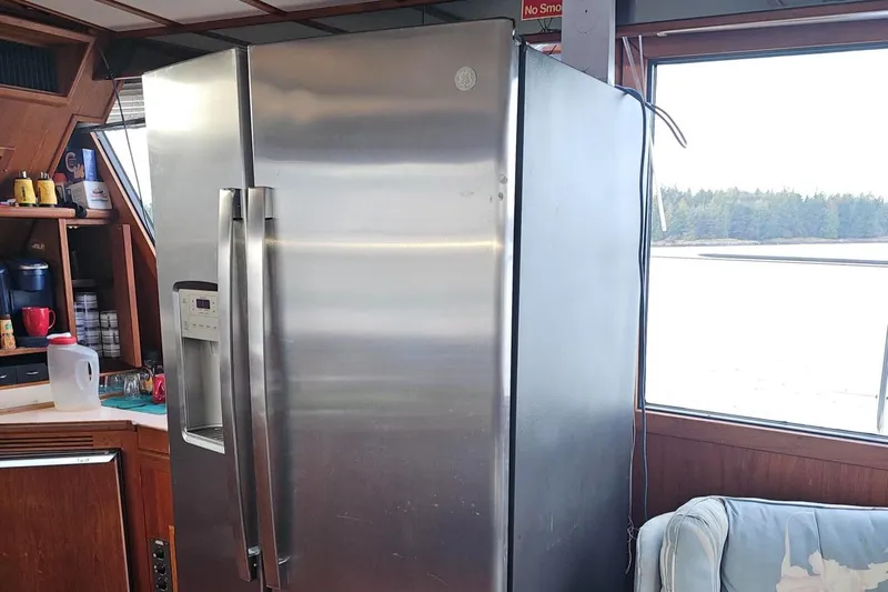 Bin Der Dun Dat Too Yacht Photos Pics 