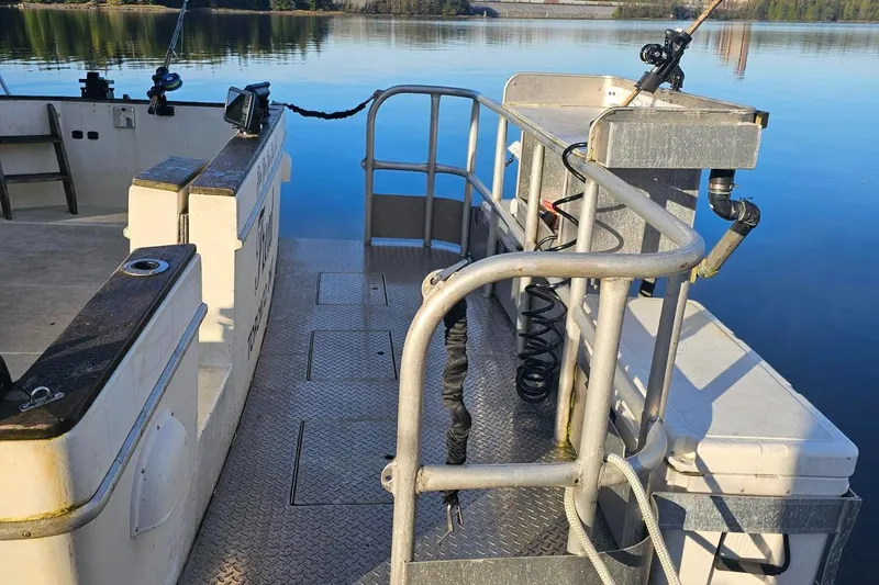 Bin Der Dun Dat Too Yacht Photos Pics 