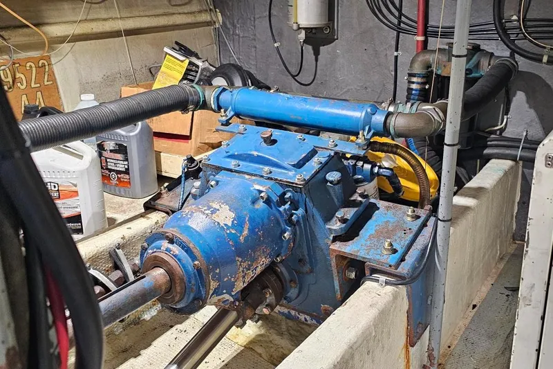 Bin Der Dun Dat Too Yacht Photos Pics 