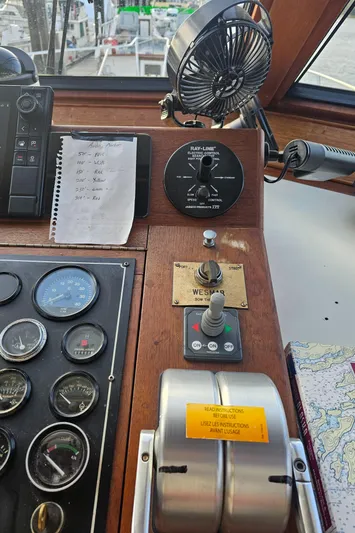 Bin Der Dun Dat Too Yacht Photos Pics 