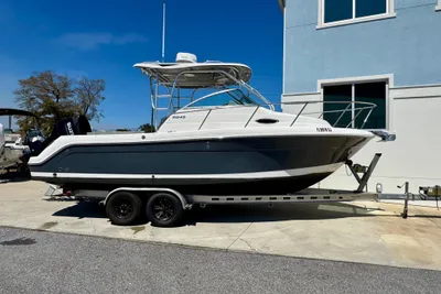 Robalo R245 Walkaround