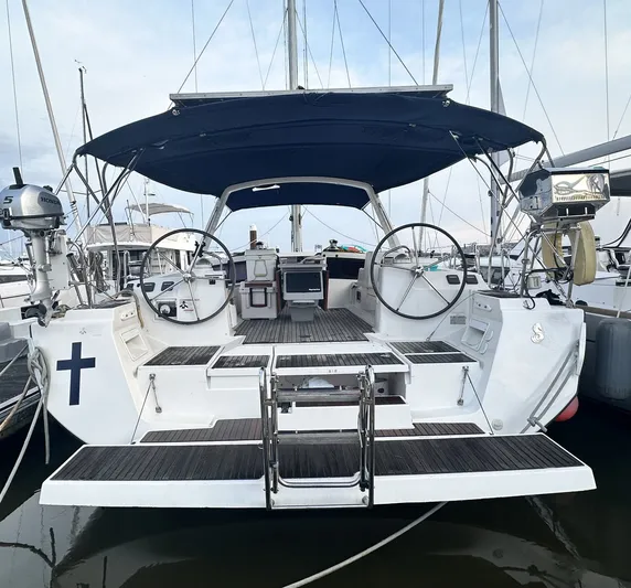 Overkill Yacht Photos Pics 