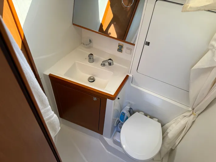 Overkill Yacht Photos Pics Bathroom of the 2016 Beneteau Oceanis 48 yacht.