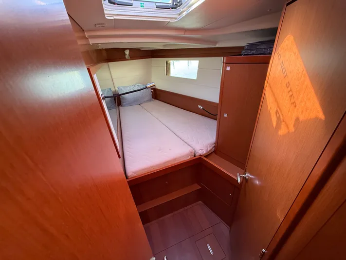 Overkill Yacht Photos Pics Interior of 2016 Beneteau Oceanis 48 yacht cabin.