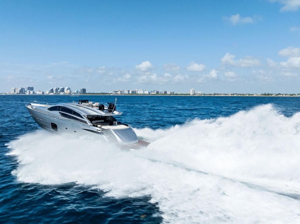 2017 Pershing 82 