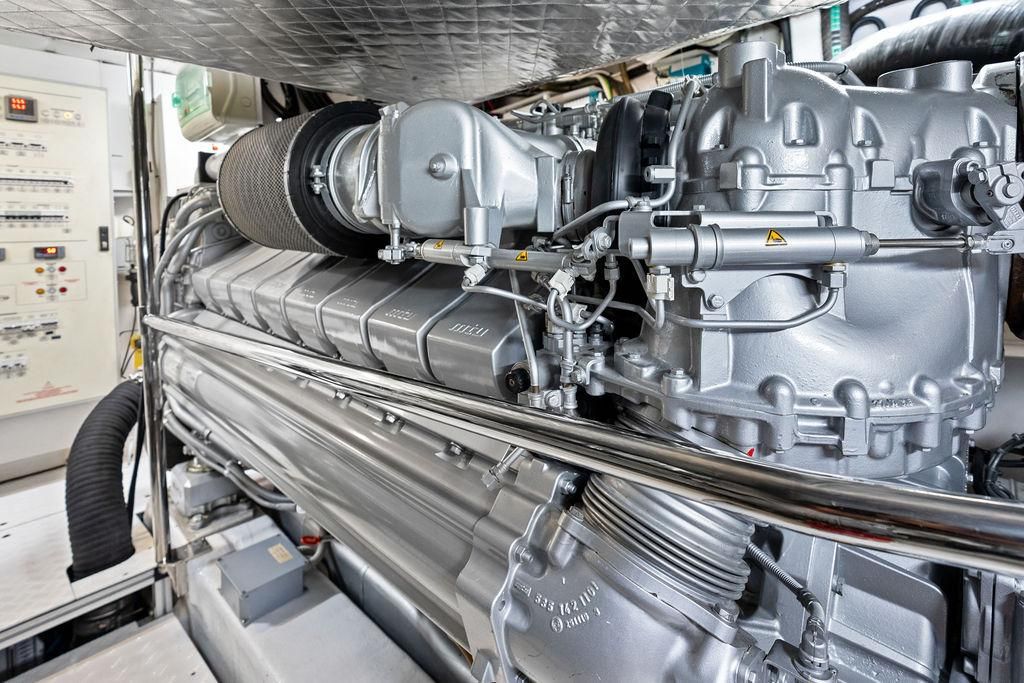 2017 Pershing 82 