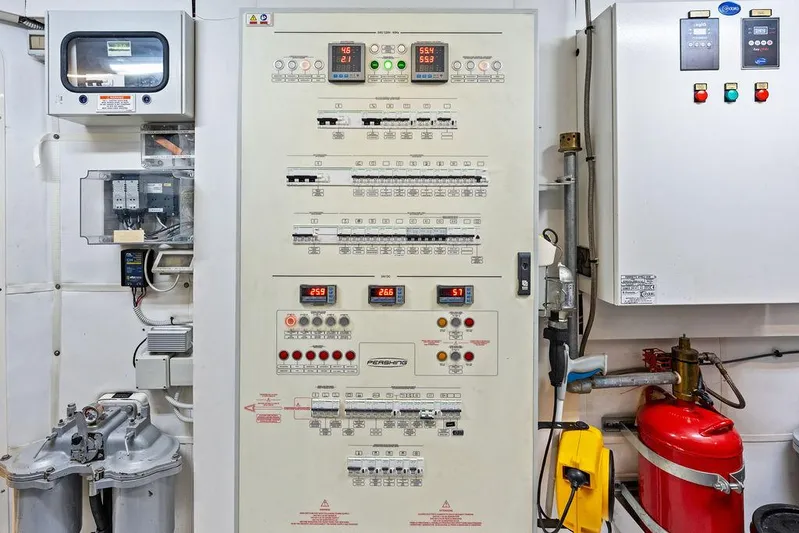 Phoenix Rising Yacht Photos Pics 