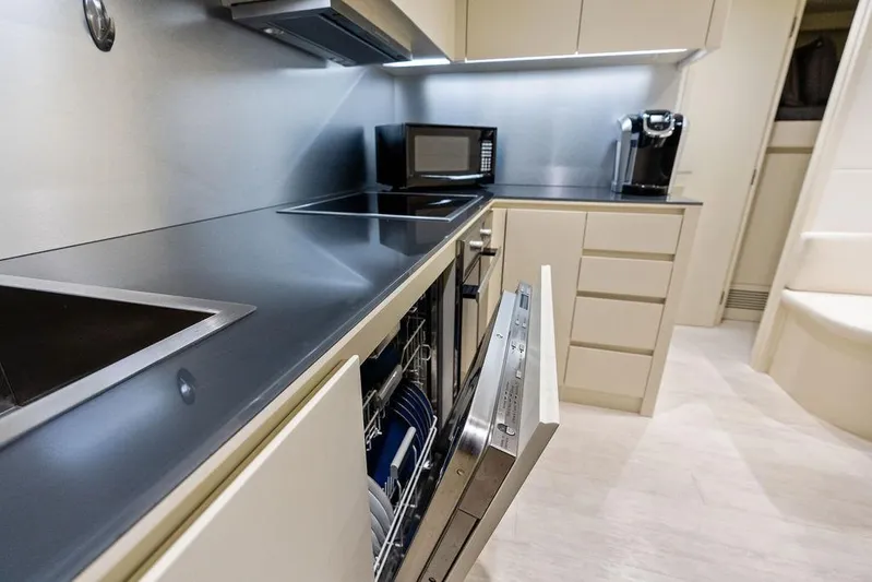 Phoenix Rising Yacht Photos Pics 