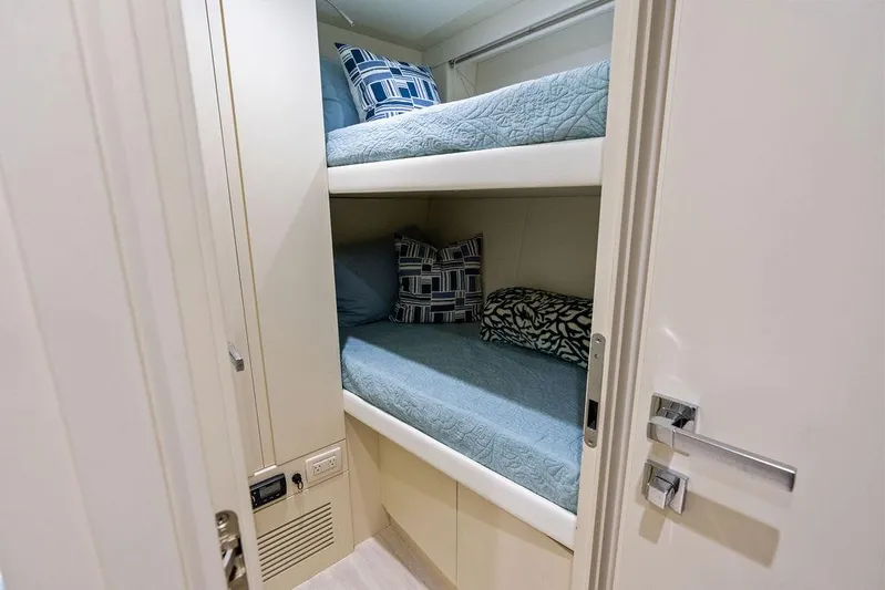 Phoenix Rising Yacht Photos Pics 