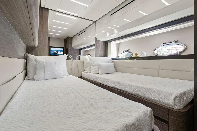 Phoenix Rising Yacht Photos Pics 