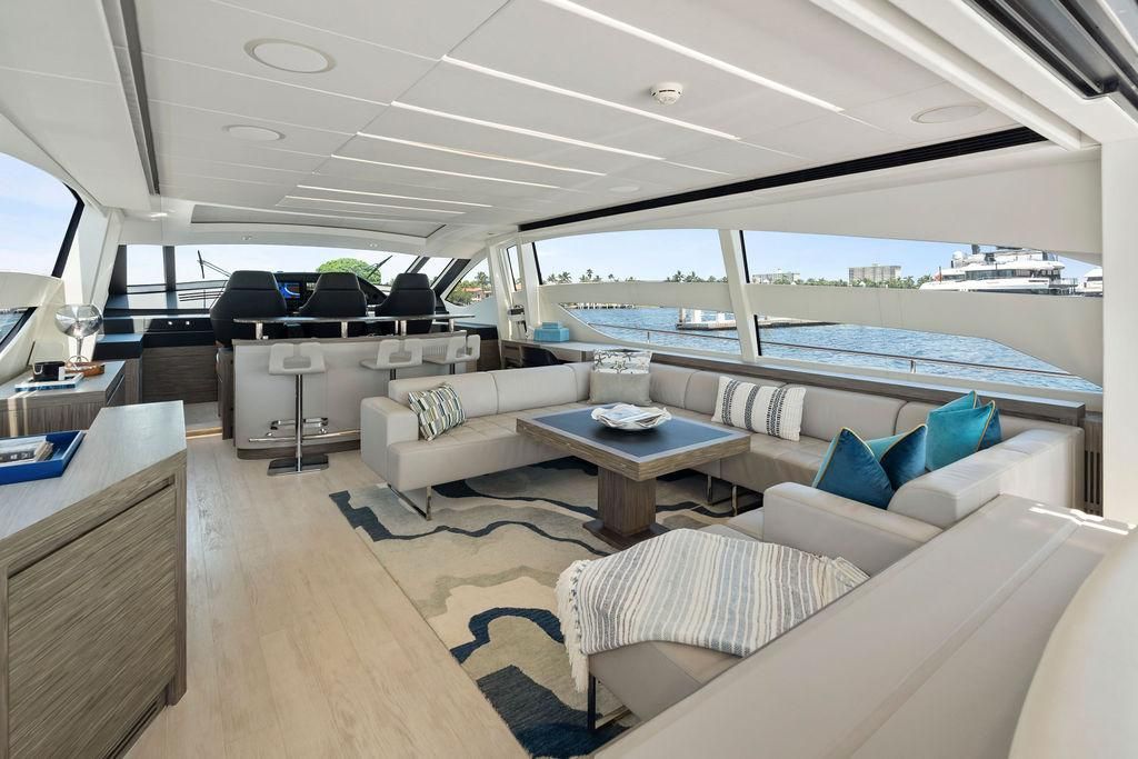 2017 Pershing 82 