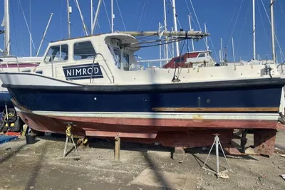 1985 Mitchell Newhaven Sea Warrior 27