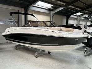 2023 Bayliner VR5 Bowrider met 4.5L Mercruiser 250 pk